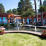 Lepanina Hotel